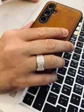 Load image into Gallery viewer, Yousef Elegant Ring - Silver And Gold Plated
