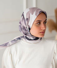 Load image into Gallery viewer, Vedra Scarf - Turkish Satin
