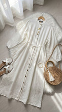 Load image into Gallery viewer, Sondos Elegant Dress
