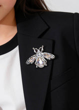 Load image into Gallery viewer, Tiny Fly Brooch
