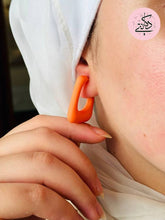Load image into Gallery viewer, Nahar Earrings - Acrylic
