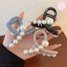 Load image into Gallery viewer, Banan Hair Clips
