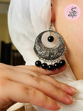 Load image into Gallery viewer, Black Earring - Metal
