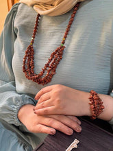 Load image into Gallery viewer, Camilla Delicate Set - Broken Agate Stones
