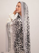 Load image into Gallery viewer, Farida Scarf - Crepe Digital
