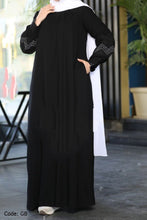 Load image into Gallery viewer, Baraa Abaya - Crepe

