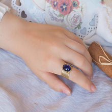 Load image into Gallery viewer, Victoria Ring - Pure Copper
