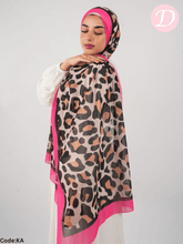 Load image into Gallery viewer, Sondos Scarf - Crepe Digital
