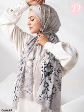 Load image into Gallery viewer, Raghad Scarf - Crepe Digital
