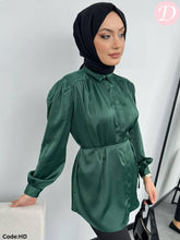 Load image into Gallery viewer, Retag Blouse - Satin
