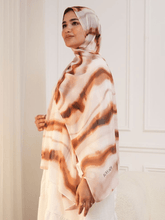 Load image into Gallery viewer, Yasmin Scarf - Crepe Digital
