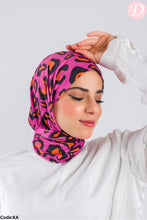 Load image into Gallery viewer, Dina Bandana - Kuwaiti Digital
