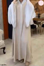 Load image into Gallery viewer, Omnia Abaya- Crepe
