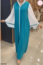 Load image into Gallery viewer, Omnia Abaya- Crepe
