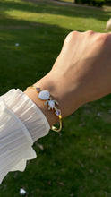 Load image into Gallery viewer, Turtle Bangle - Stainless Steel
