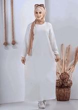 Load image into Gallery viewer, Mawada Basic Dress  - Crepe
