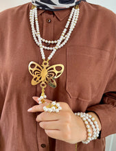 Load image into Gallery viewer, Elara Butterfly Set - Spanish Mallorca pearls Stones
