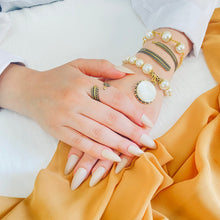 Load image into Gallery viewer, Zahwa Elegant Set
