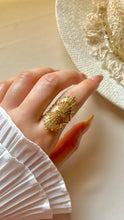 Load image into Gallery viewer, Ocean Shell Ring - Stainless Steel
