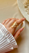 Load image into Gallery viewer, Elegant Flower Ring - Stainless Steel
