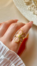 Load image into Gallery viewer, Elegant Flower Ring - Stainless Steel
