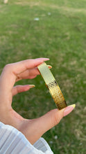 Load image into Gallery viewer, Reem bangle – Timeless Elegance
