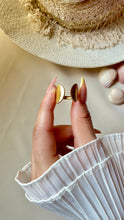 Load image into Gallery viewer, Summer Shell Ring - Stainless Steel

