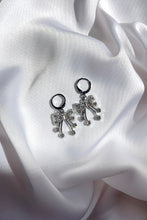 Load image into Gallery viewer, Aylan Earrings
