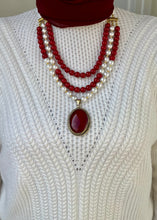 Load image into Gallery viewer, Sara Elegant Set Pearl and Marjan
