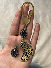 Load image into Gallery viewer, "قل اعوذ برب الناس" Medal - Pure Copper
