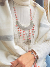 Load image into Gallery viewer, The Delicate Flower Set - Onyx Stones
