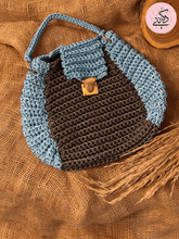Load image into Gallery viewer, Qamar Bag - Crochet
