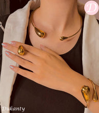 Load image into Gallery viewer, Elegant Choker Set - Stainless Steel
