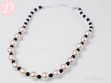 Load image into Gallery viewer, Laurel Necklaces - Pearl with Onyx
