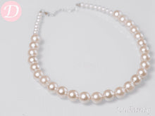 Load image into Gallery viewer, Laurel Necklaces - Pearl with Onyx
