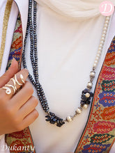 Load image into Gallery viewer, Noor Lolly Necklace - Crystal
