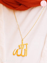 Load image into Gallery viewer, Lamia Chinese Necklace
