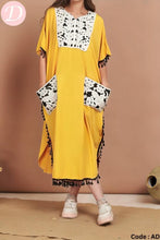 Load image into Gallery viewer, Channel Jalabiya  - Cotton
