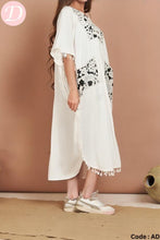 Load image into Gallery viewer, Channel Jalabiya  - Cotton
