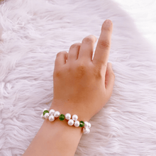 Load image into Gallery viewer, Hassna Unique Bracelet
