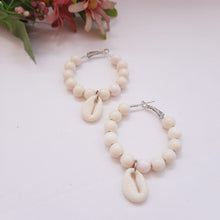 Load image into Gallery viewer, Kiraz Simple Earrings
