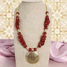 Load image into Gallery viewer, Dalida Set - Natural Agate Stones
