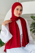 Load image into Gallery viewer, Dalila Scarf - Kuwaiti
