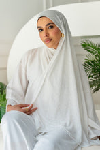 Load image into Gallery viewer, Dalila Scarf - Kuwaiti
