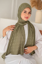 Load image into Gallery viewer, Maryam Scarf - Kuwaiti
