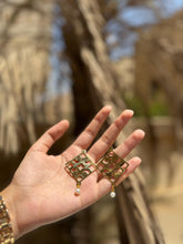 Load image into Gallery viewer, Latifa Earings - Copper
