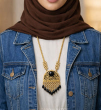 Load image into Gallery viewer, Timeless Elegance Necklace - Copper
