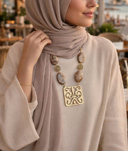 Load image into Gallery viewer, Liana Chic Necklace
