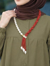 Load image into Gallery viewer, Pearl Dream Necklace
