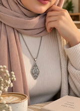 Load image into Gallery viewer, Layan silver-plated necklace and ring set
